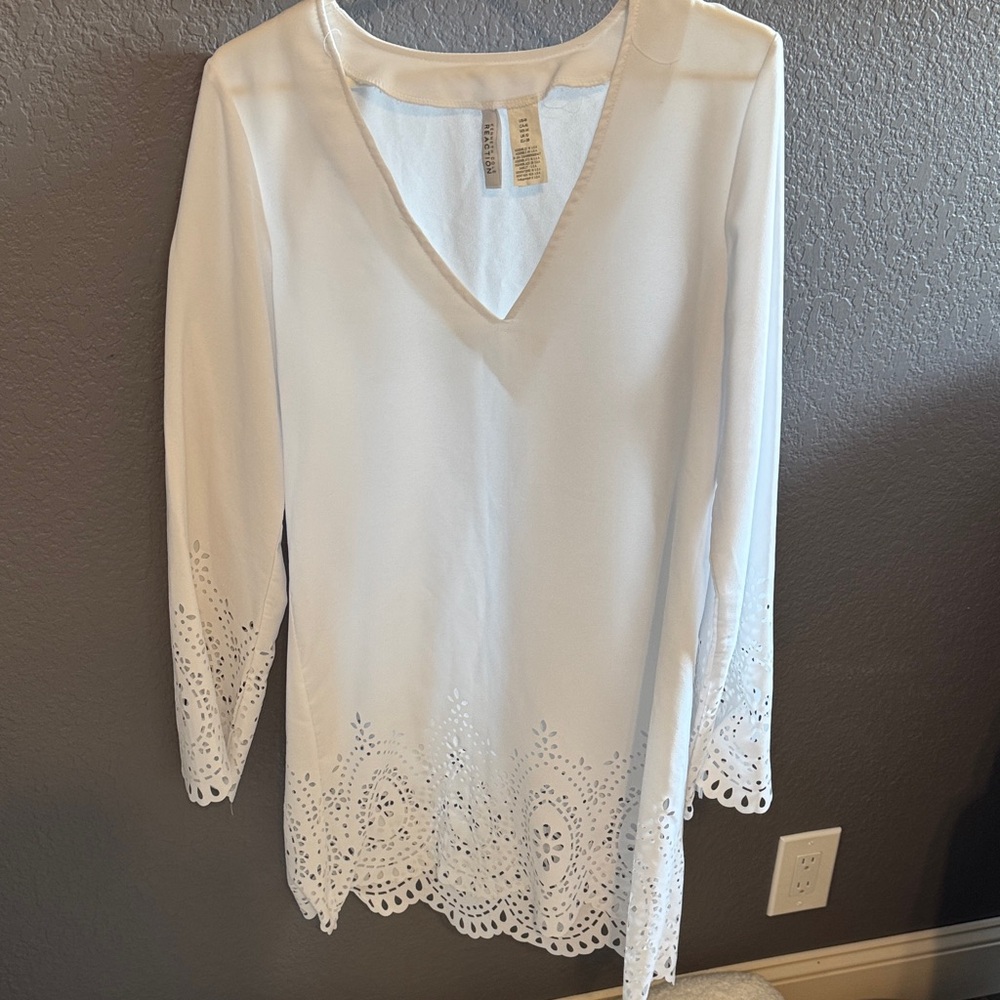 Kenneth Cole White Eyelet V-Neck Tunic